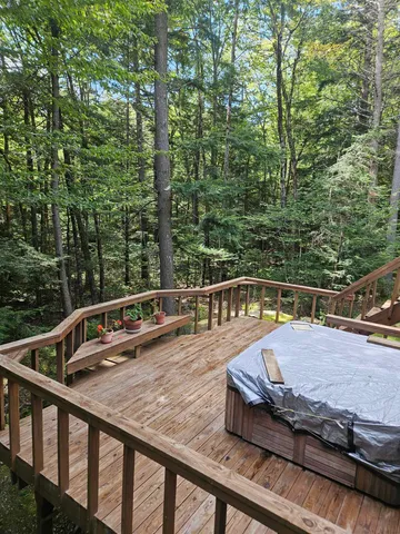 $435,000 | 27 Country Court, Wilmington, VT 05363