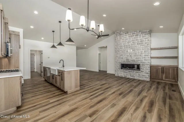 $585,000 | 9141 West Cultivator Avenue, Rathdrum, ID 83858