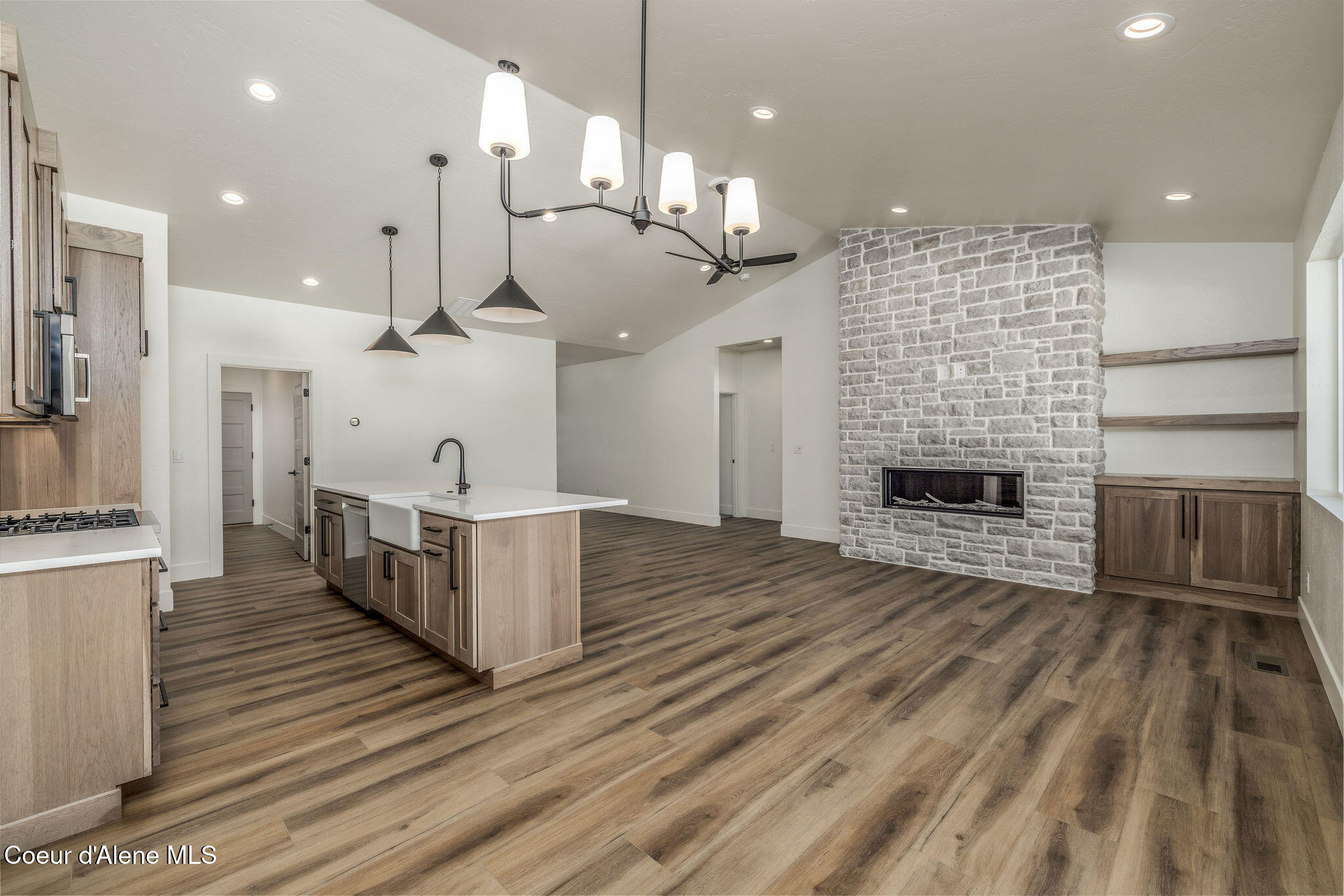 9141 West Cultivator Avenue Rathdrum, ID 83858 - Photo 3 of 29 16_IMG_5705-HDR