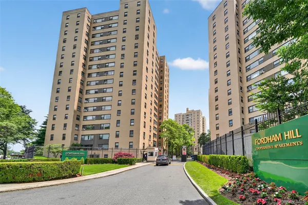 $2,600 | 6 Fordham Hill Ovl, Unit 14B | University Heights