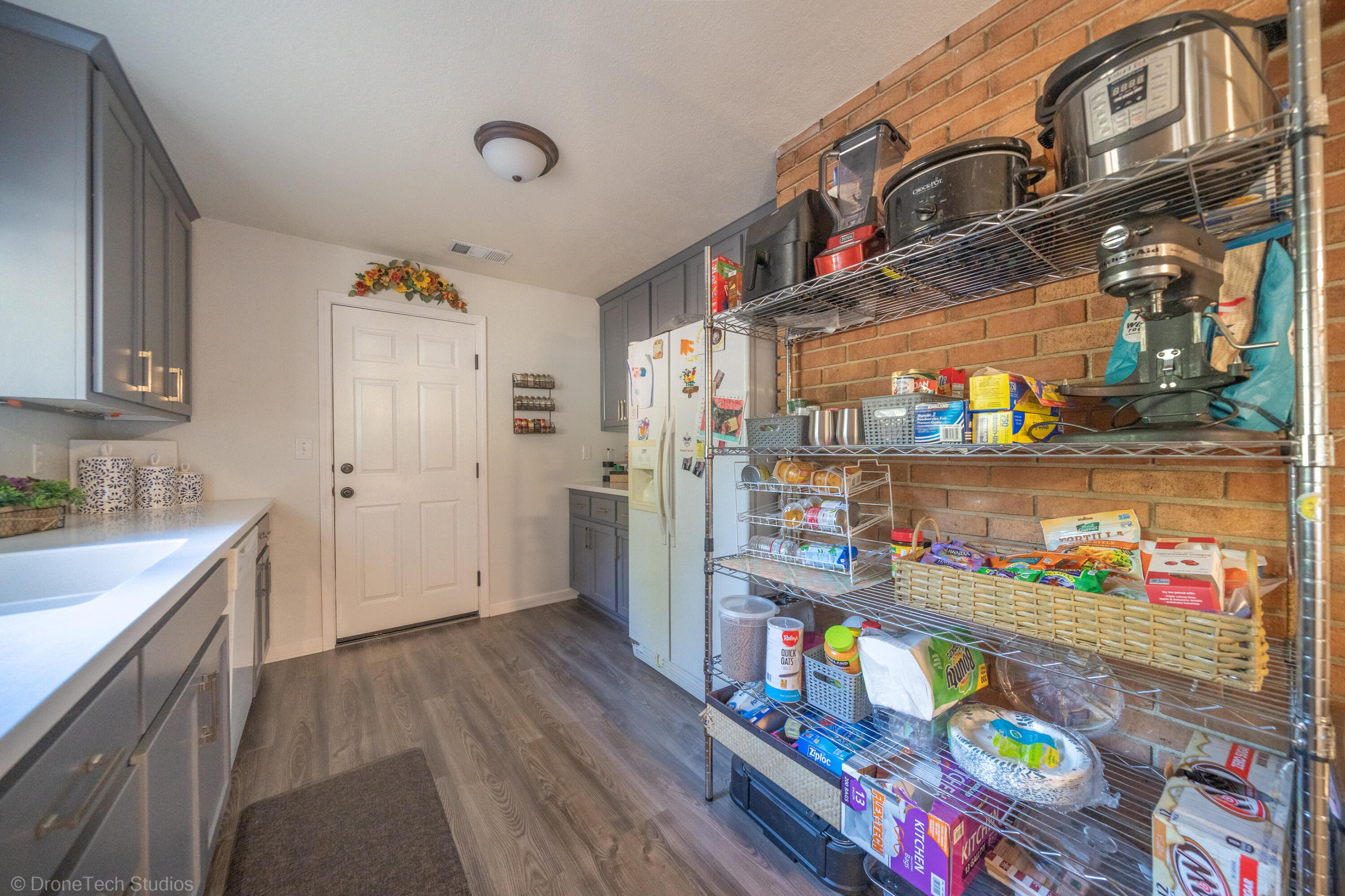 3059 Quartz Hill Road Redding, CA 96003 - Photo 15 of 64 Pantry shelving