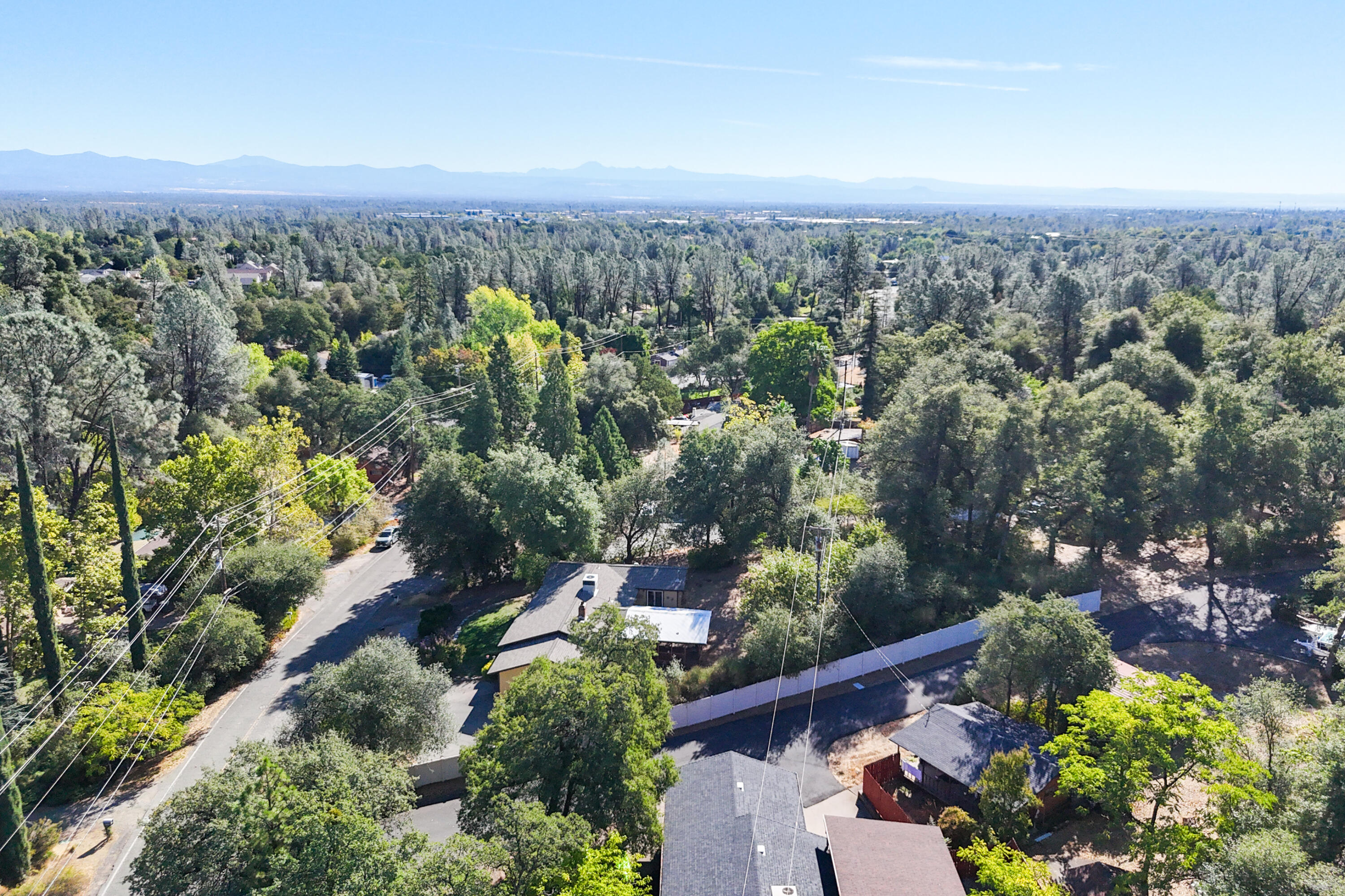 3059 Quartz Hill Road Redding, CA 96003 - Photo 37 of 64 an aerial view of multiple house