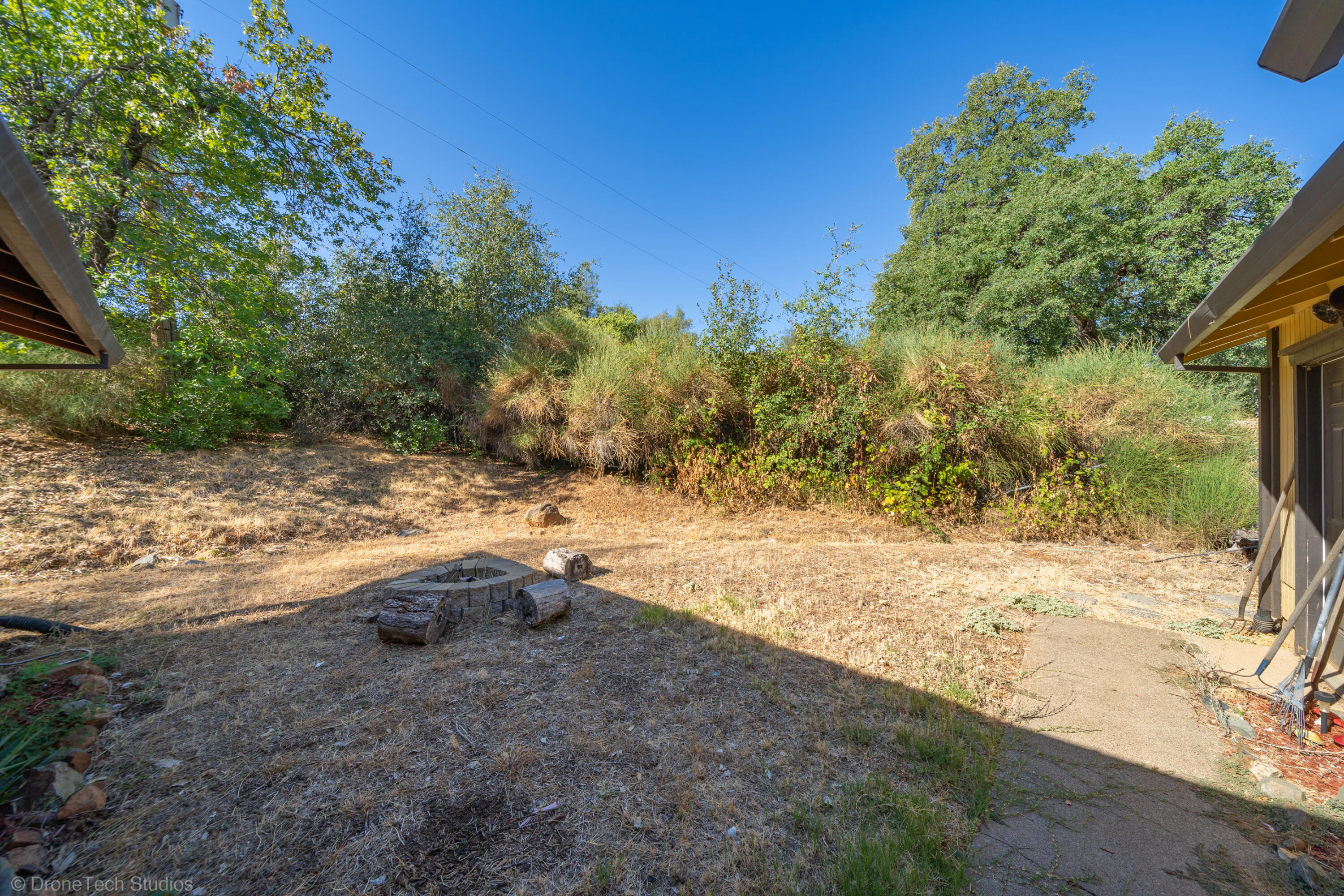 3059 Quartz Hill Road Redding, CA 96003 - Photo 52 of 64 a view of ocean view with trees