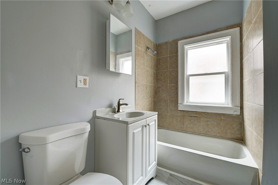 14120 Superior Road Cleveland, OH 44118 - Photo 22 of 24
