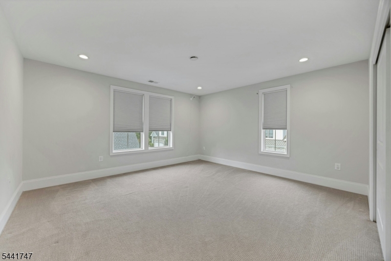 63 Samuel Way Chatham, NJ 07928 - Photo 20 of 48