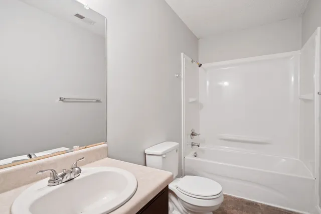 $795 | 331 Randell Drive, Unit G, Clarksville, TN 37042