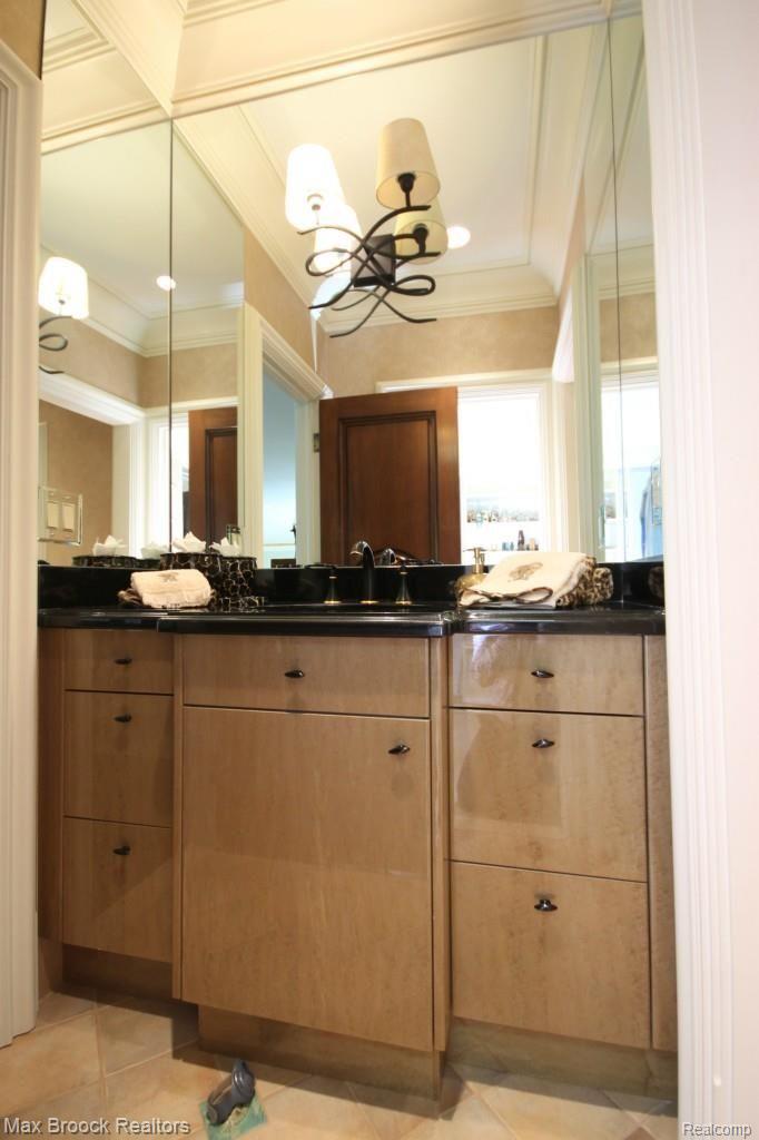 32685 Rock Ridge Lane Farmington, MI 48334 - Photo 44 of 55 IMG_6807.jpg