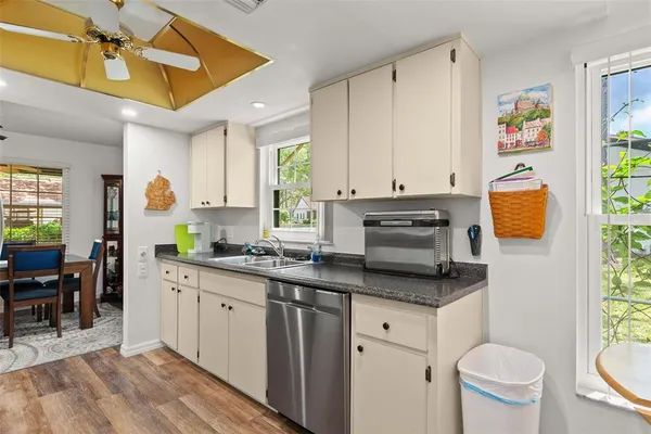 $1,595 | 2123 Sea Pines Court, Spring Hill, FL 34606