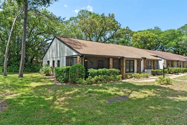 $1,595 | 2123 Sea Pines Court, Spring Hill, FL 34606