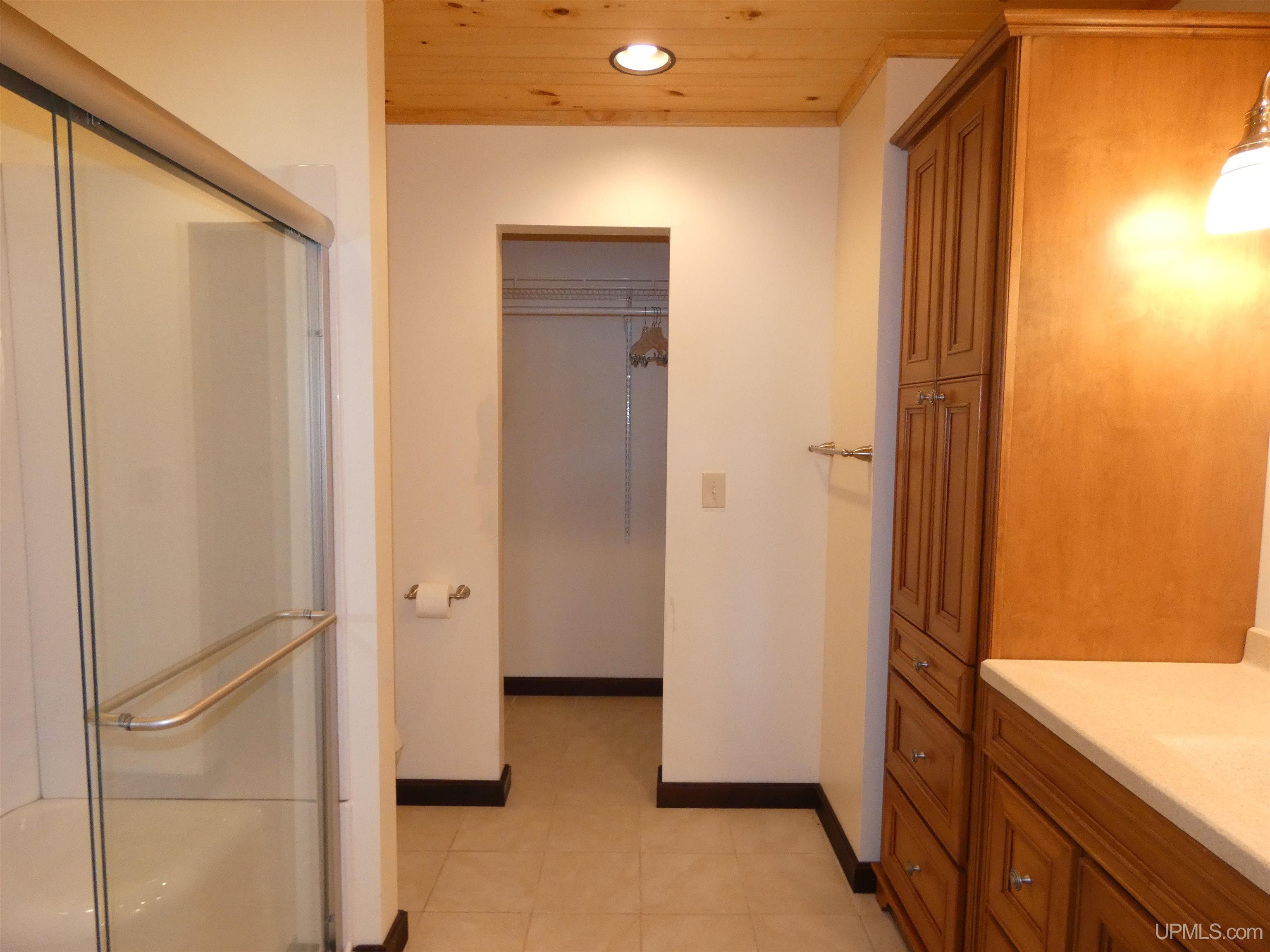 14983 East Shore Road Bergland, MI 49910 - Photo 18 of 34