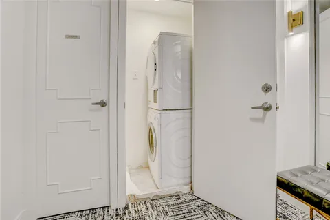 $339,000 | 2701 Westheimer Road, Unit 2D, Houston, TX 77098