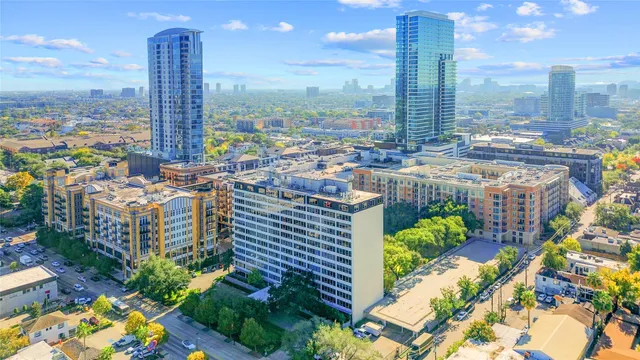 $339,000 | 2701 Westheimer Road, Unit 2D, Houston, TX 77098