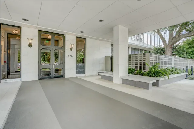 $339,000 | 2701 Westheimer Road, Unit 2D, Houston, TX 77098