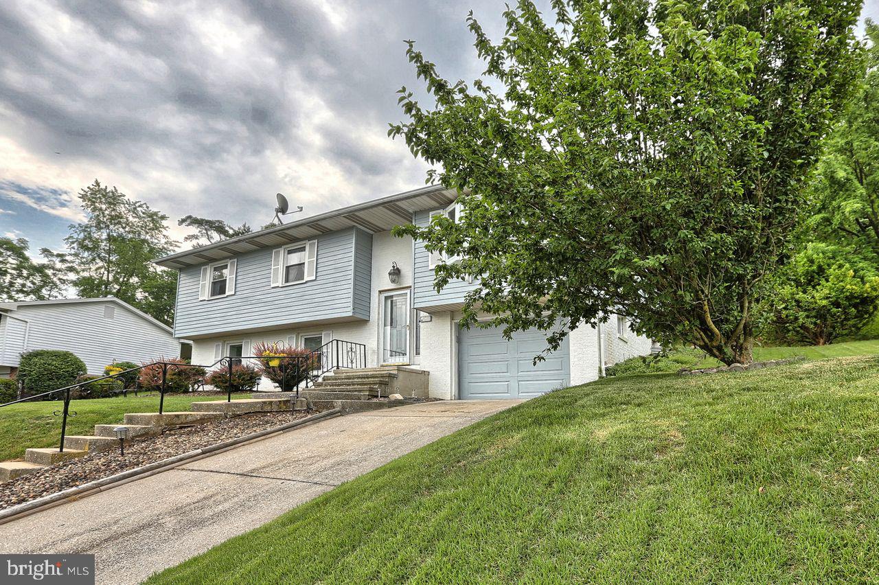 3313 Ridgeway Road Harrisburg, PA 17109 - Photo 2 of 35 Gallery Image 2