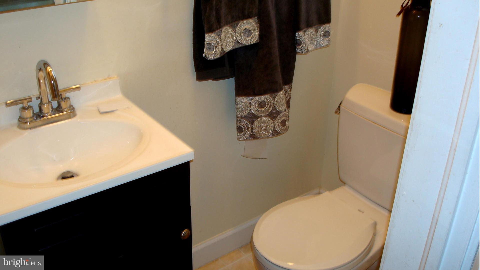 3525 White Chapel Road Baltimore, MD 21215 - Photo 15 of 27 Bath (Master)