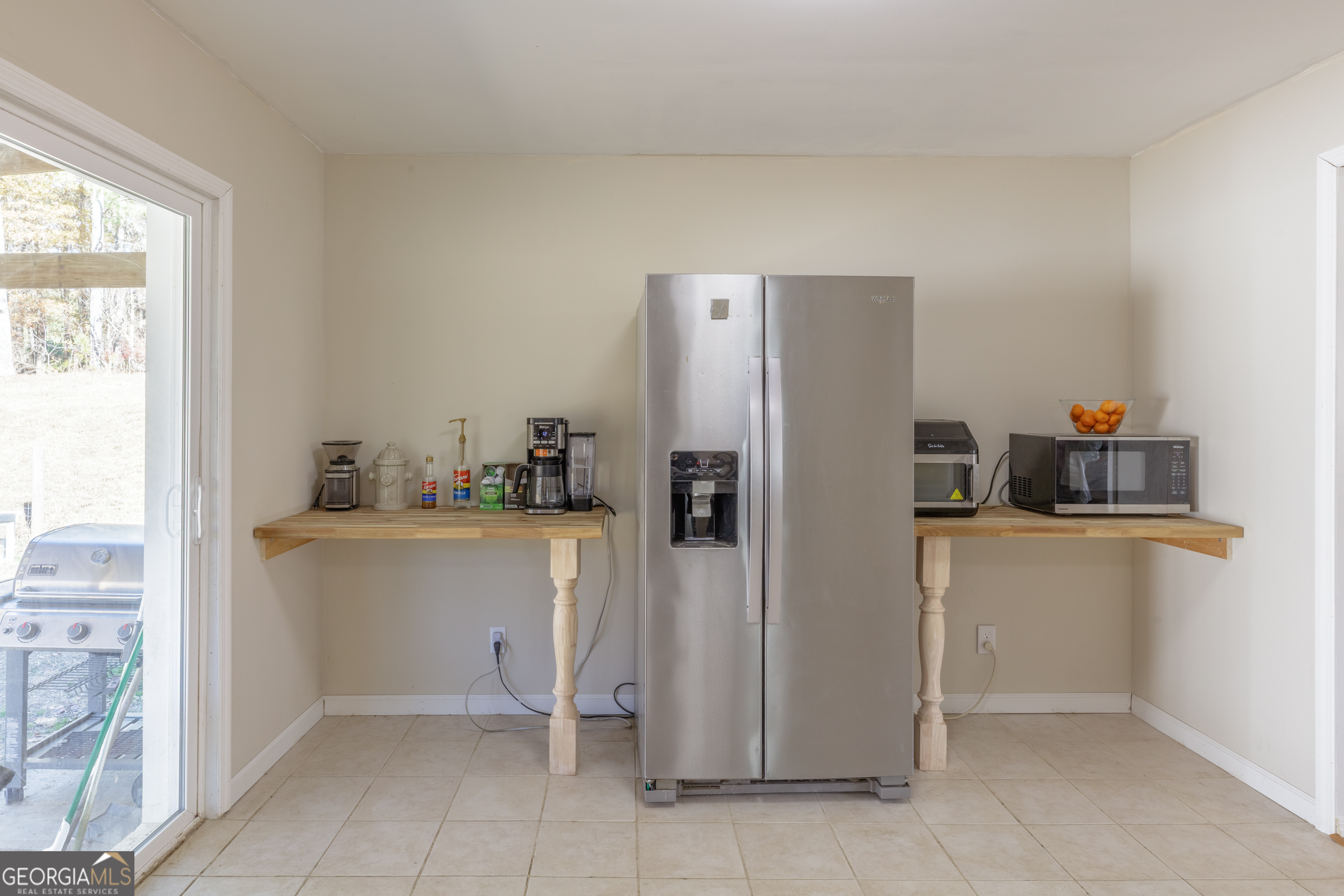 1144 Ridgeway Road LaFayette, GA 30728 - Photo 15 of 79 a kitchen with stainless steel appliances a refrigerator and a sink