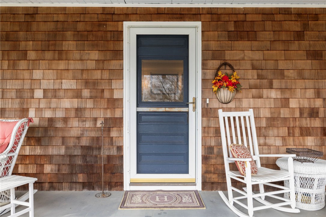 63 Longfellow Road Jamestown, RI 02835 - Photo 12 of 45 Let's go inside!