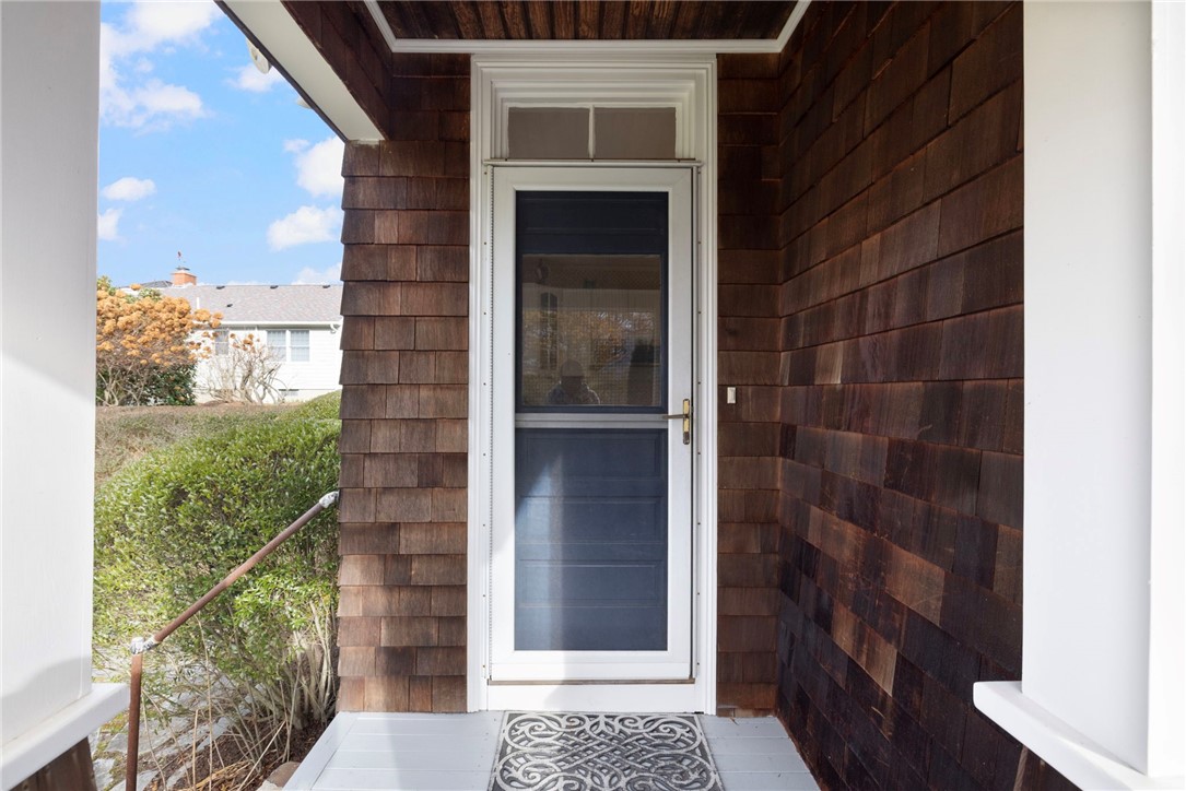 63 Longfellow Road Jamestown, RI 02835 - Photo 25 of 45 Let's go back inside!
