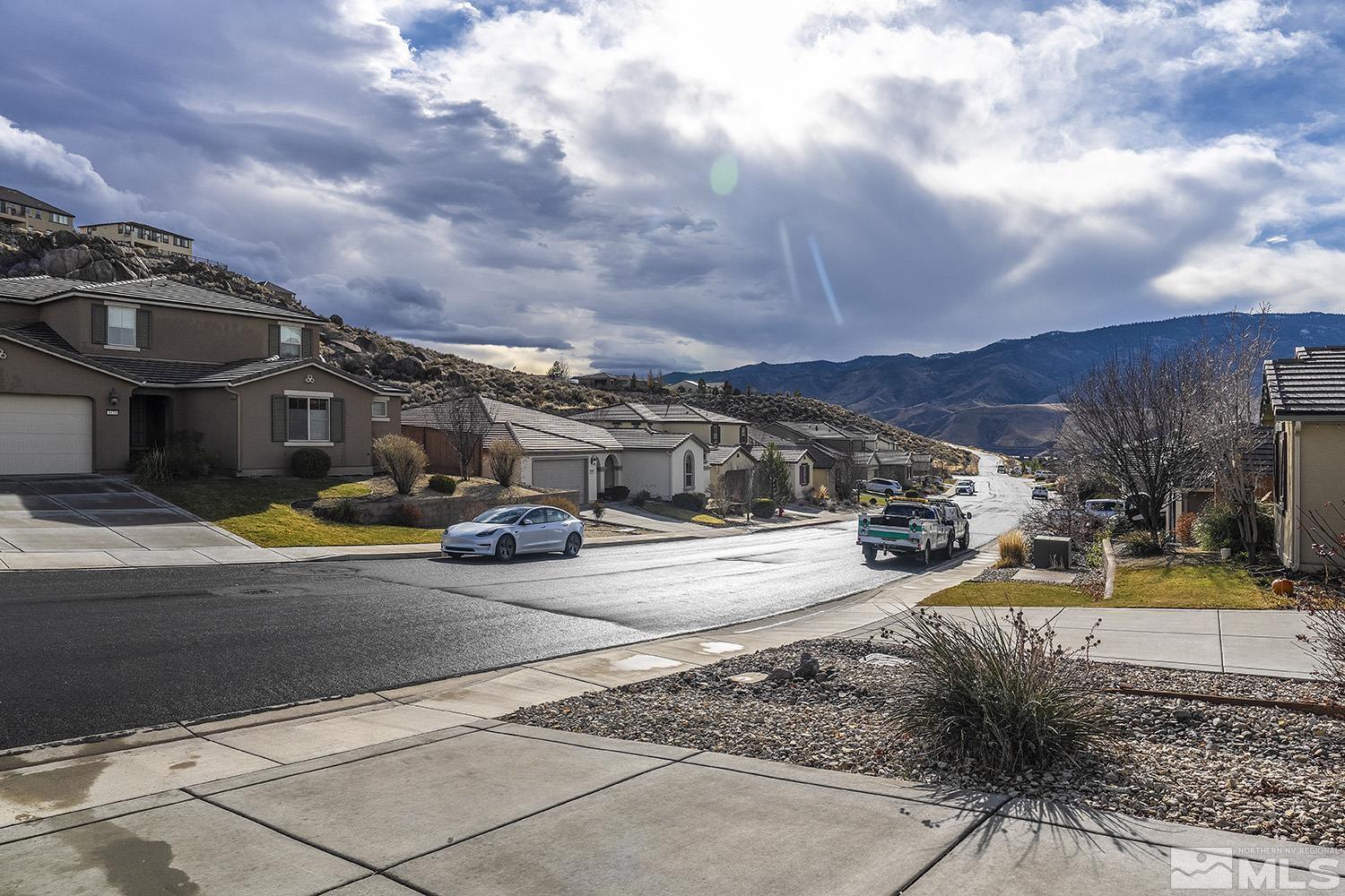 1675 Scott Valley Road Reno, NV 89523 - Photo 6 of 40 a view of a swimming pool with a yard