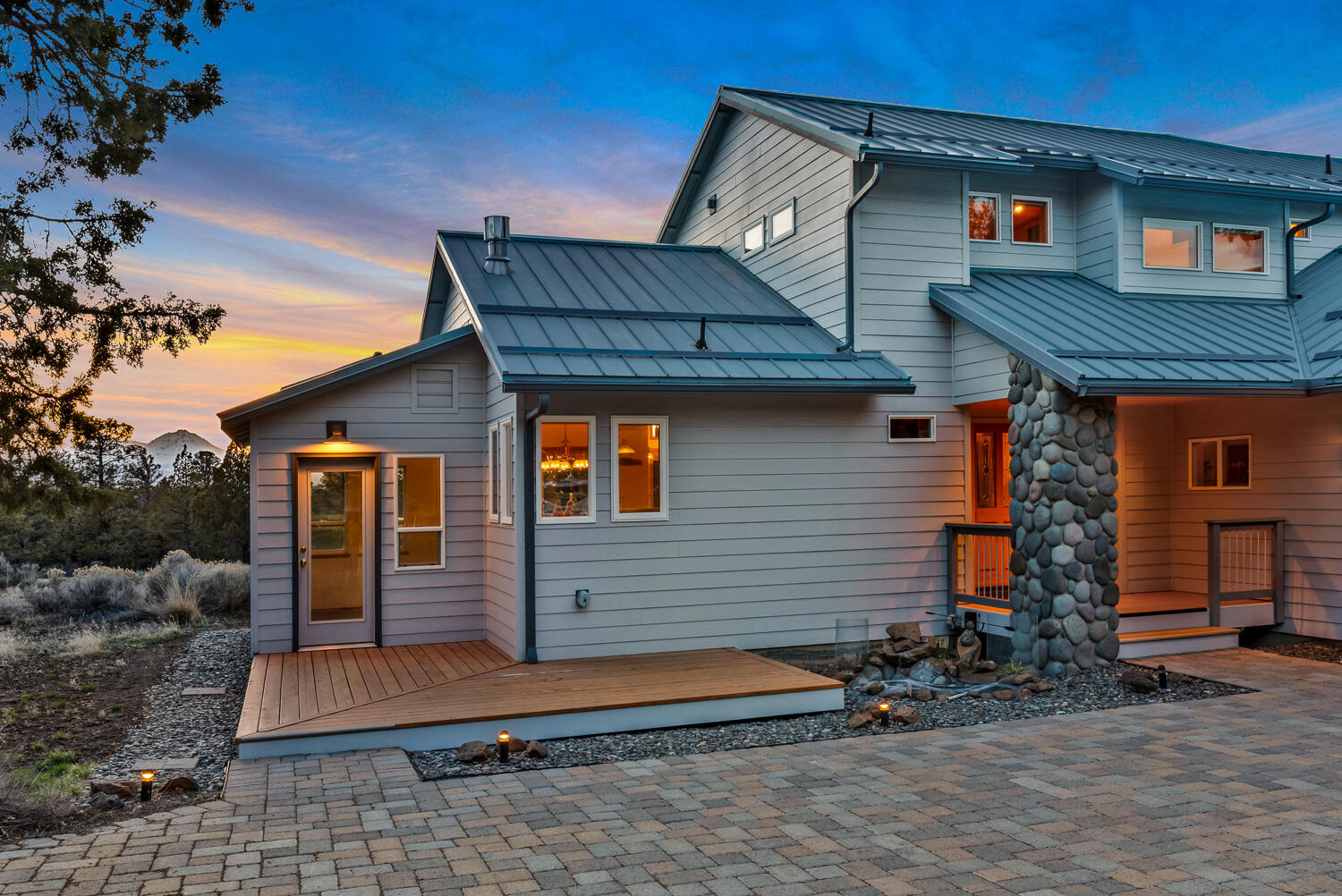 65230 Smokey Ridge Road Bend, OR 97703 - Photo 13 of 53 East facing deck & water feature