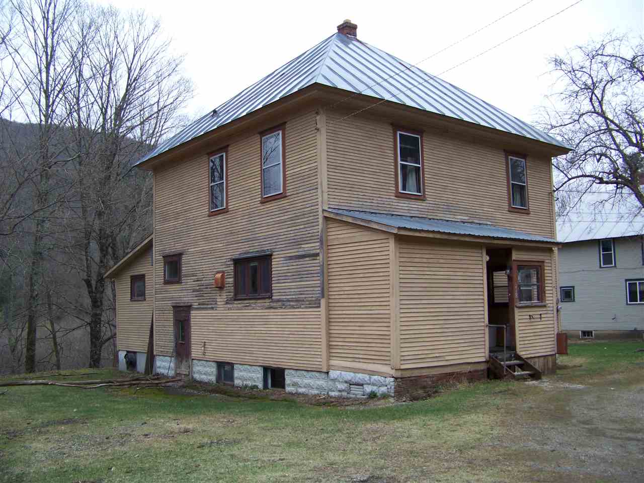 110 Kennedy Drive Rochester, VT 05767 - Photo 3 of 9