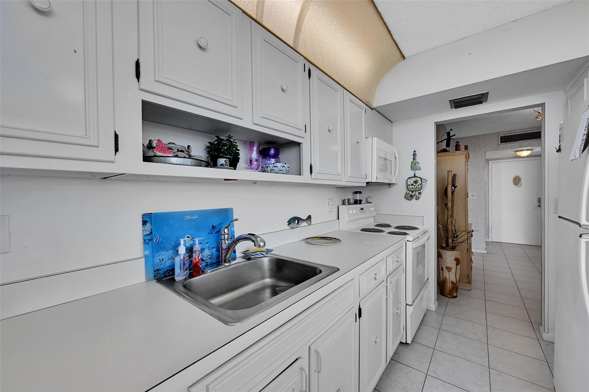 2639 North Riverside Drive, Unit 1005 Pompano Beach, FL 33062 - Photo 15 of 34 Photo 14