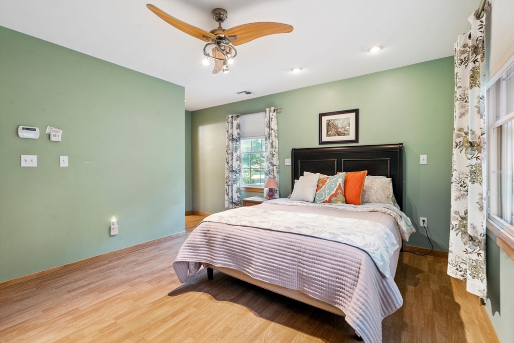 5 Lee Way Georgetown, MA 01833 - Photo 11 of 33 Gallery Image 11