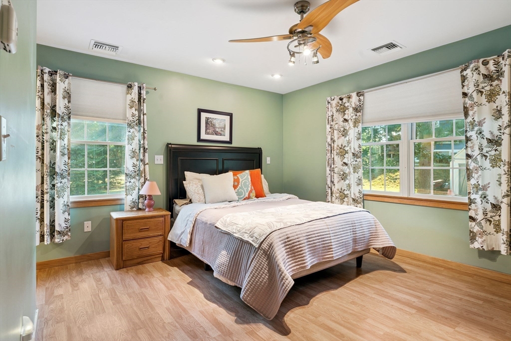5 Lee Way Georgetown, MA 01833 - Photo 12 of 33 Gallery Image 12