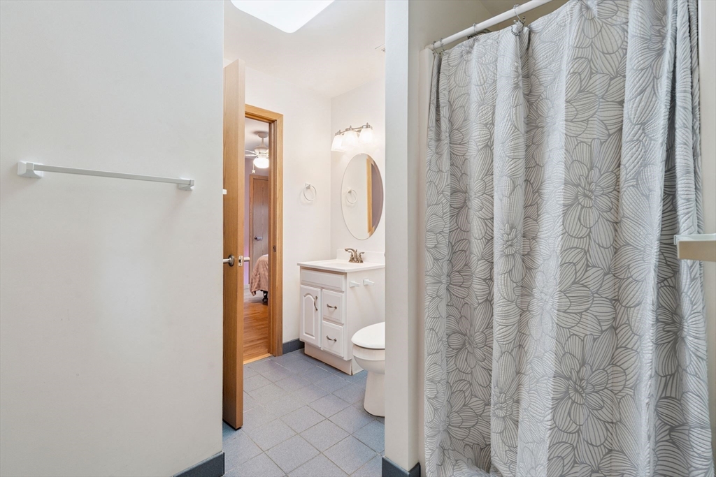 5 Lee Way Georgetown, MA 01833 - Photo 16 of 33 Gallery Image 16