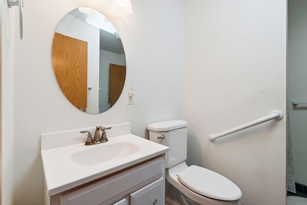 5 Lee Way Georgetown, MA 01833 - Photo 17 of 33 Gallery Image 17