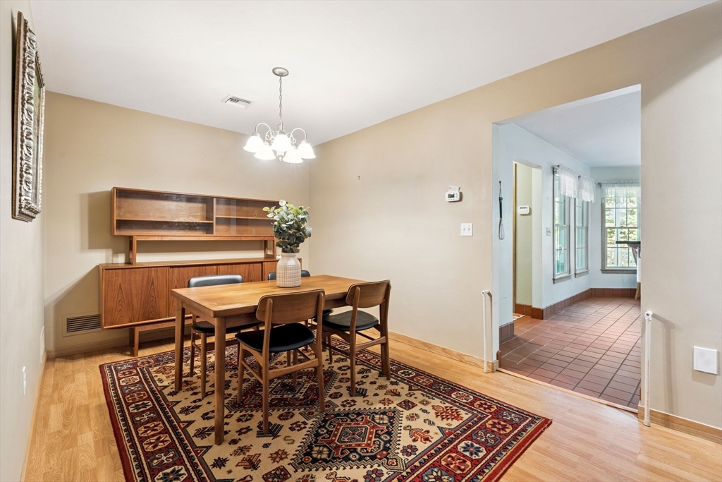 5 Lee Way Georgetown, MA 01833 - Photo 10 of 33 Gallery Image 10