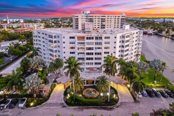 $650,000 | 1000 Lowry Street, Unit 6H, Delray Beach, FL 33483