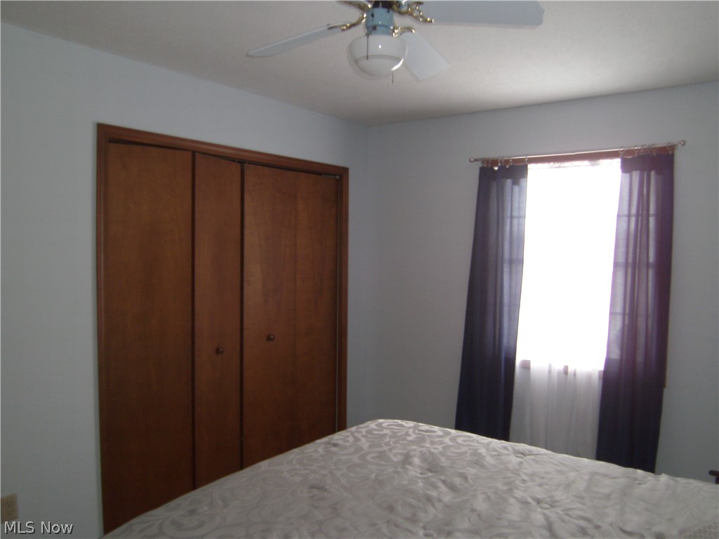 818 Bardshar Road Sandusky, OH 44870 - Photo 18 of 27 Third bedroom with closets.