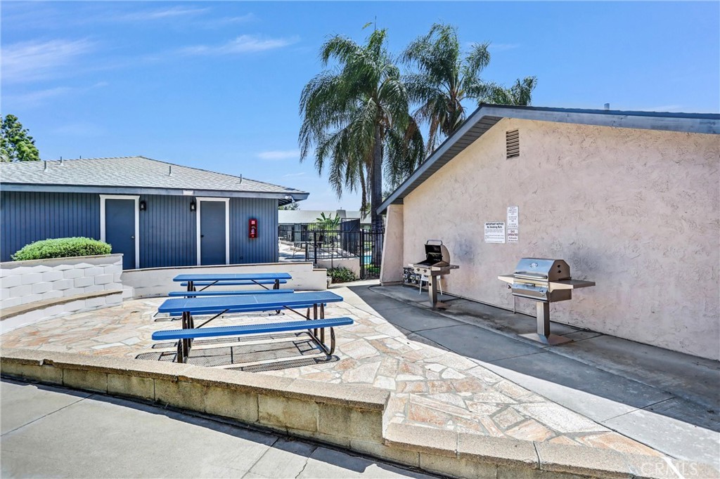 2891 Canyon Crest, Unit 15 Riverside, CA 92507 - Photo 22 of 28