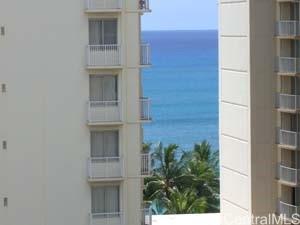 2572 Lemon Road, Unit 1104 Honolulu, HI 96815 - Photo 4 of 7 view of front door