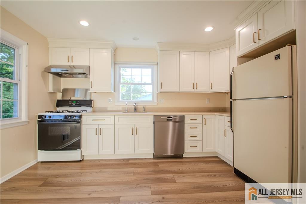 8 Windy Hill Road Metuchen, NJ 08840 - Photo 18 of 51