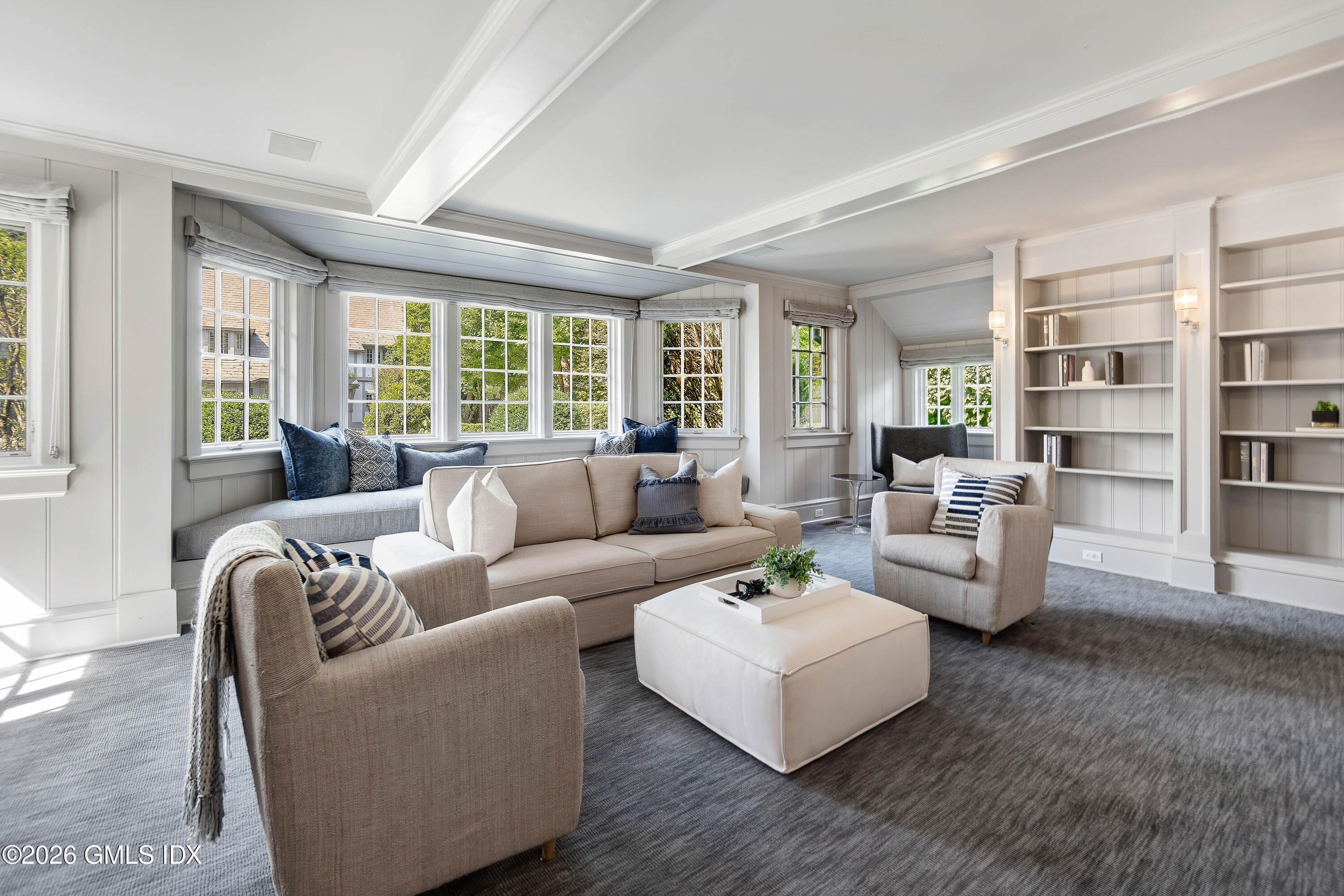 164 Round Hill Road Greenwich, CT 06831 - Photo 14 of 53 Family Room