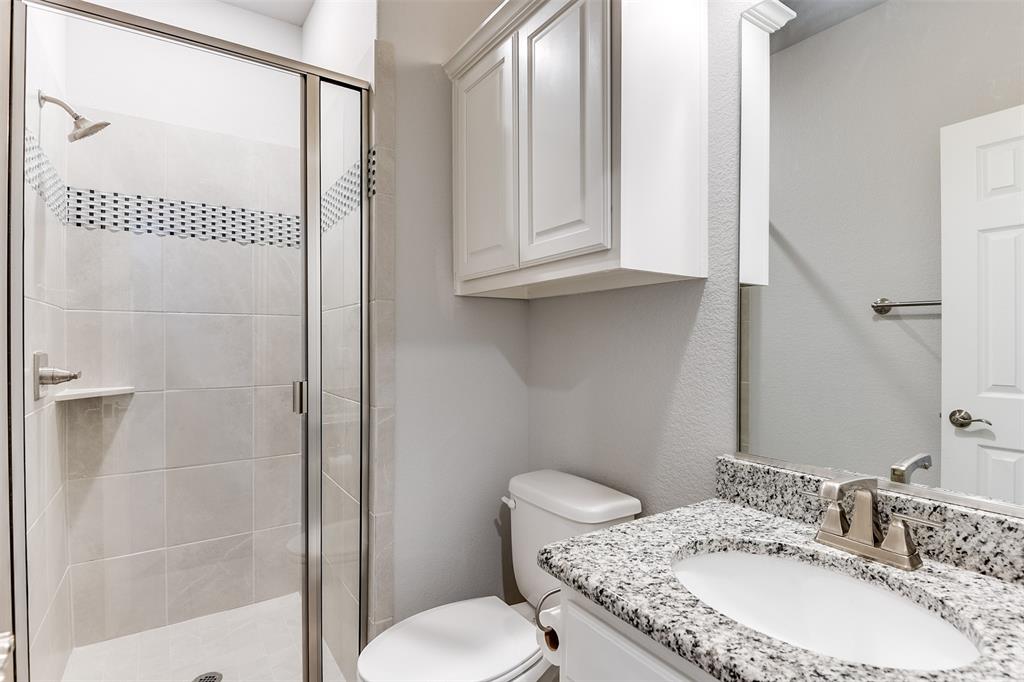 211 Stonegate Way Red Oak, TX 75154 - Photo 17 of 40