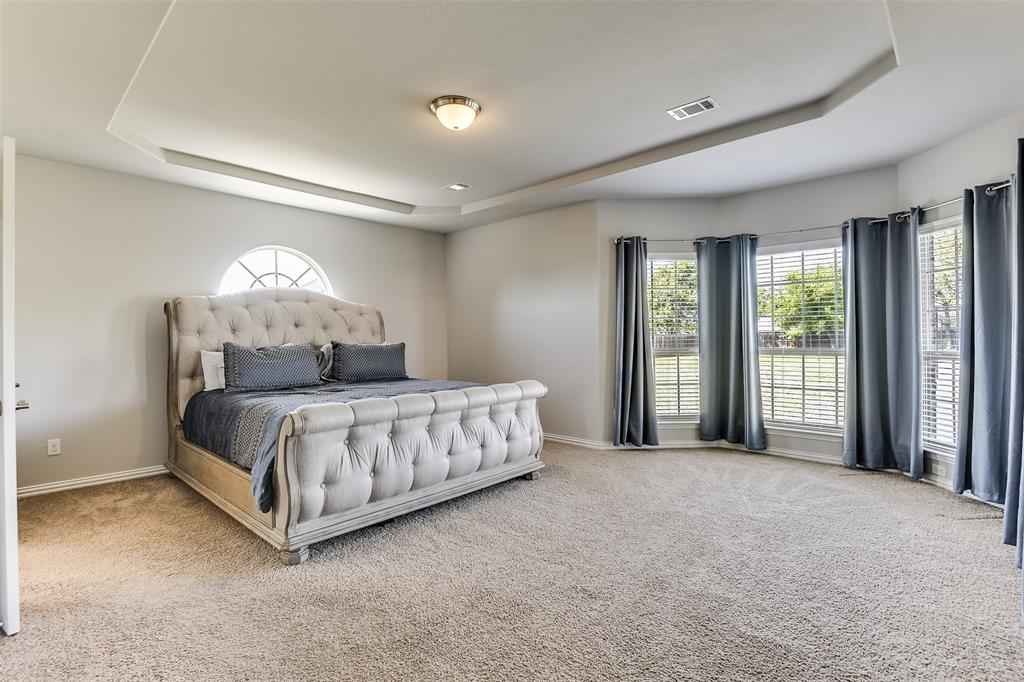 211 Stonegate Way Red Oak, TX 75154 - Photo 18 of 40