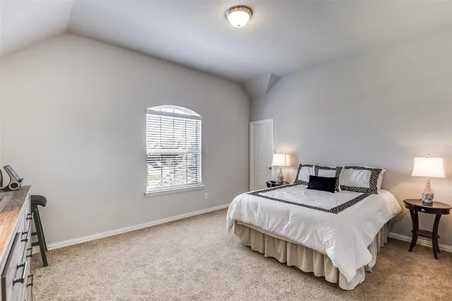 $669,000 | 211 Stonegate Way, Red Oak, TX 75154