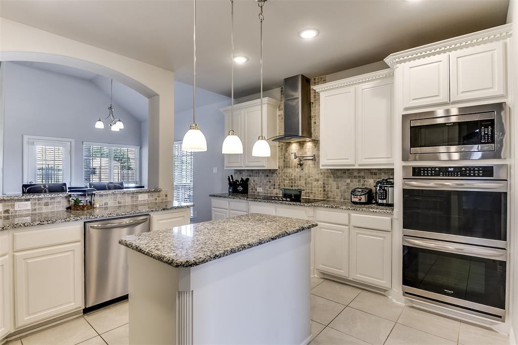 211 Stonegate Way Red Oak, TX 75154 - Photo 8 of 40