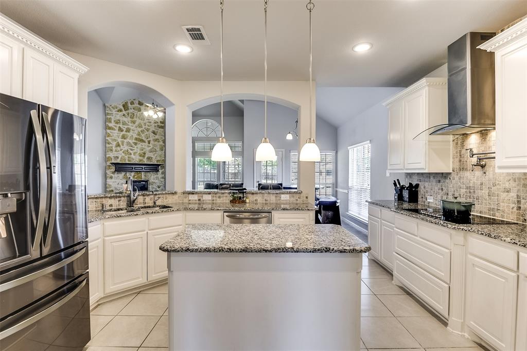 211 Stonegate Way Red Oak, TX 75154 - Photo 9 of 40