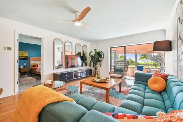 $3,600 | 411 South Bayshore Boulevard, Unit 2, Safety Harbor, FL 34695