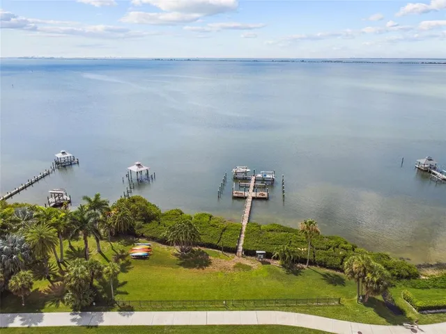 $3,600 | 411 South Bayshore Boulevard, Unit 2, Safety Harbor, FL 34695