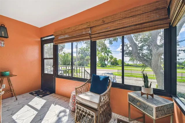 $3,600 | 411 South Bayshore Boulevard, Unit 2, Safety Harbor, FL 34695