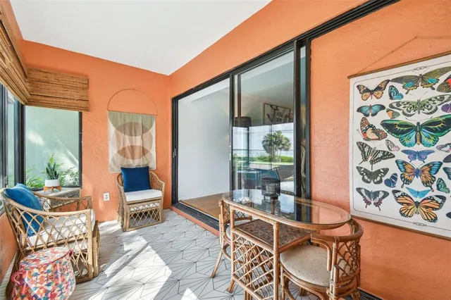 $3,600 | 411 South Bayshore Boulevard, Unit 2, Safety Harbor, FL 34695