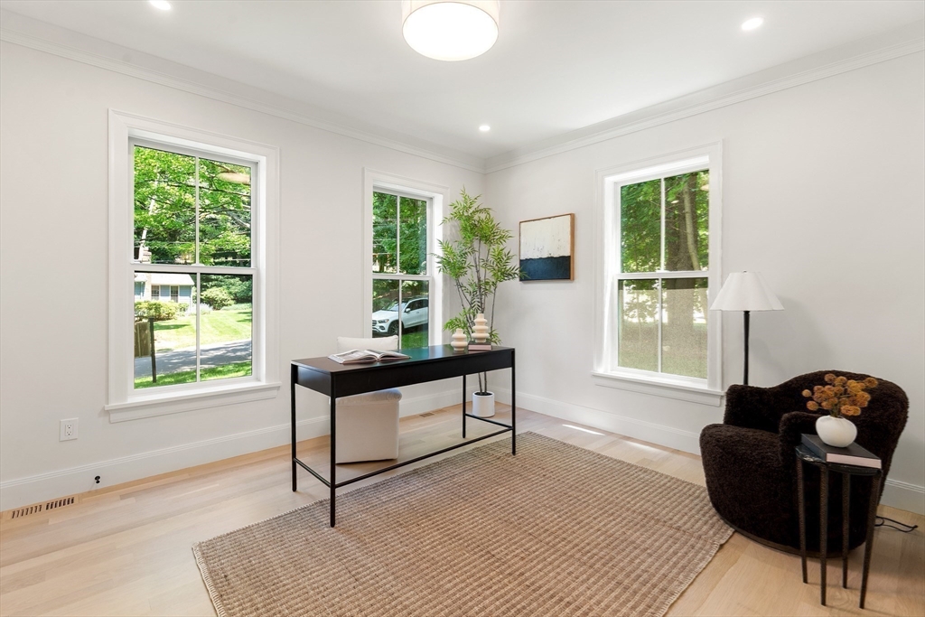 22 Constitution Road Lexington, MA 02421 - Photo 14 of 37