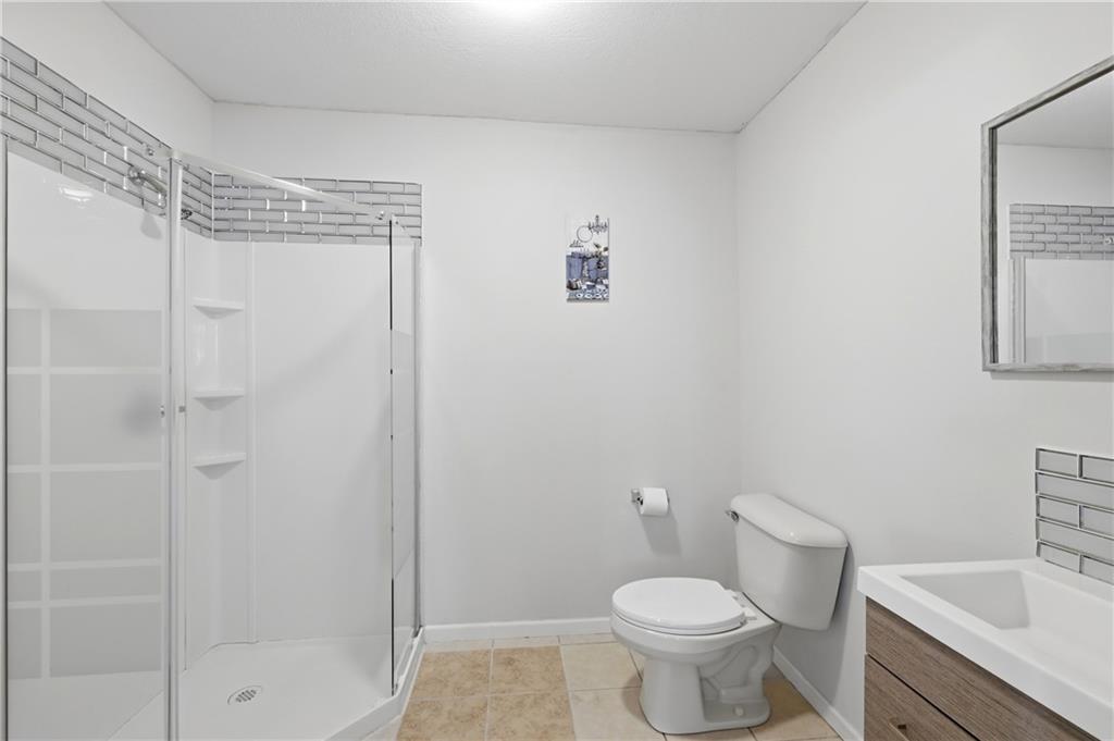 7902 Spring Valley Road Raytown, MO 64138 - Photo 19 of 24