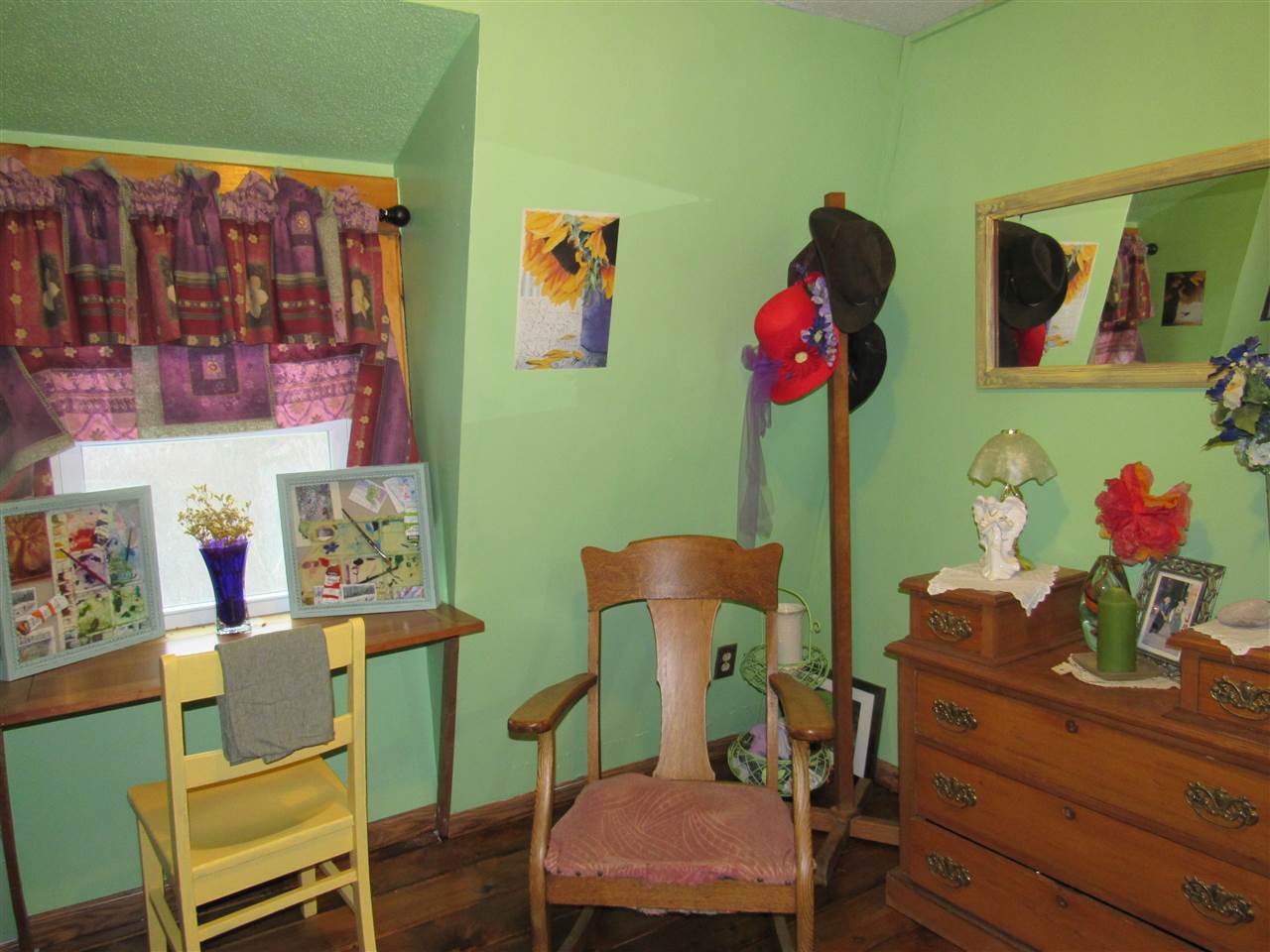 28 Center Street Proctor, VT 05765 - Photo 26 of 37