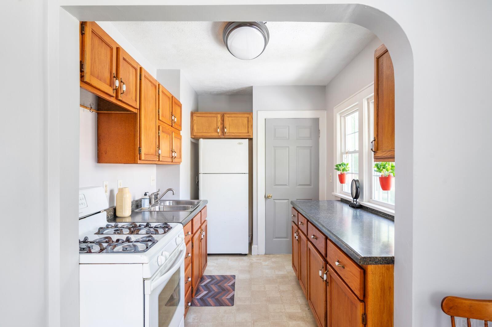 131 South Stradling Road Muncie, IN 47304 - Photo 9 of 18
